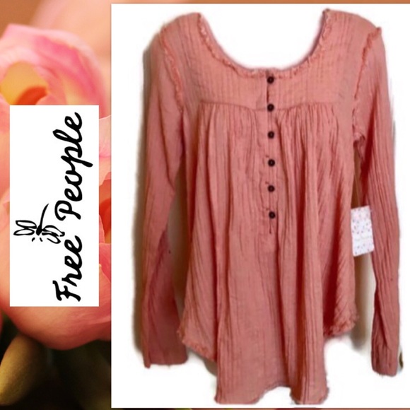 Free People Tops - 🎉FREE PEOPLE Top Peach Raw Edge Button NWT